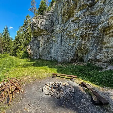 Rocky Meadow - Place For * Pruzina